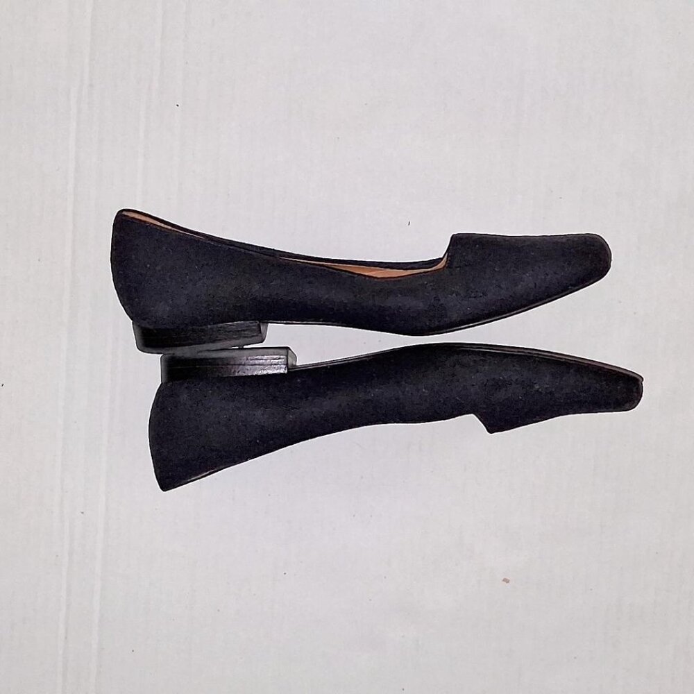Ralph Lauren Black 1/2" Heel Suede Shoes Women Size 7 - Picture 2 of 3